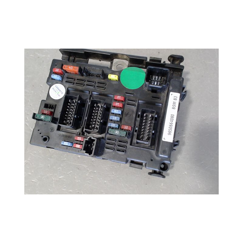 BOITE A FUSIBLES PEUGEOT 206 CC 2000-2007