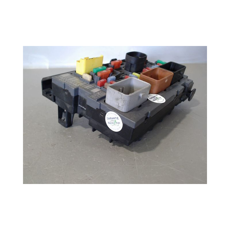 BOITE A FUSIBLES CITROEN C5 2008-