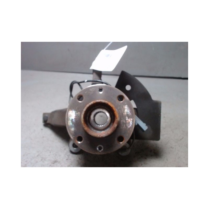 PIVOT AVANT GAUCHE NISSAN MICRA