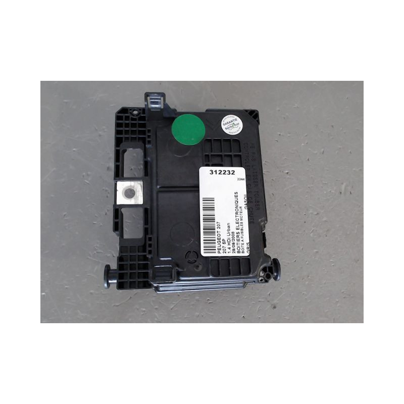 BOITE A FUSIBLES PEUGEOT 207 5P
