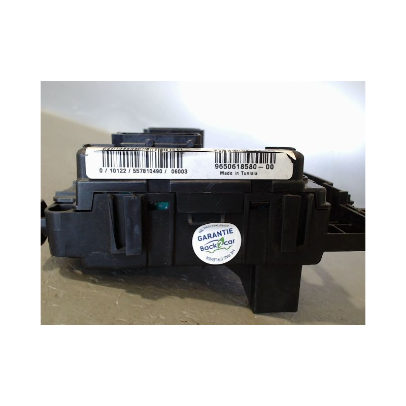 BOITE A FUSIBLES CITROEN BERLINGO FGT 2002-