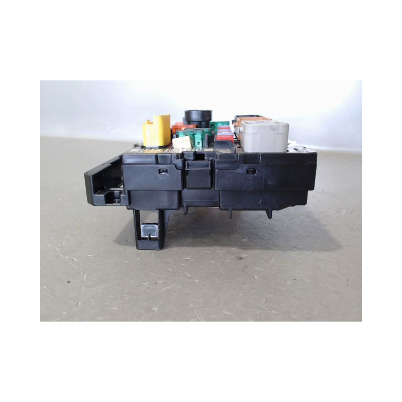 BOITE A FUSIBLES CITROEN C2 2003-