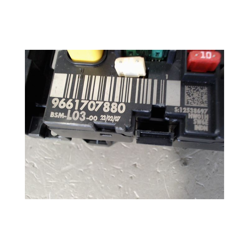 BOITE A FUSIBLES CITROEN C2 2003-