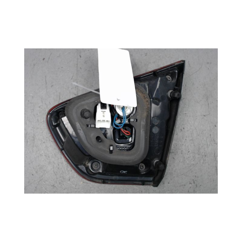 FEU ARRIERE INTERIEUR GAUCHE KIA RIO