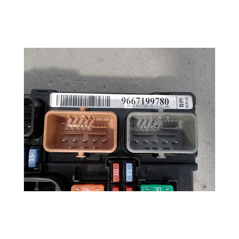BOITE A FUSIBLES PEUGEOT 207 2006-2013