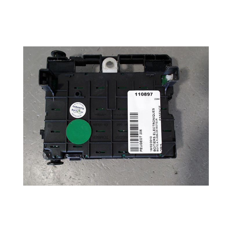BOITE A FUSIBLES PEUGEOT 206