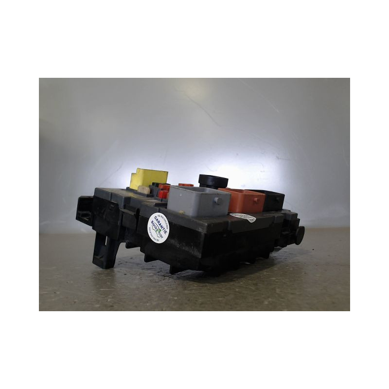 BOITE A FUSIBLES PEUGEOT 3008 BREAK I Phase 1 2009-2013