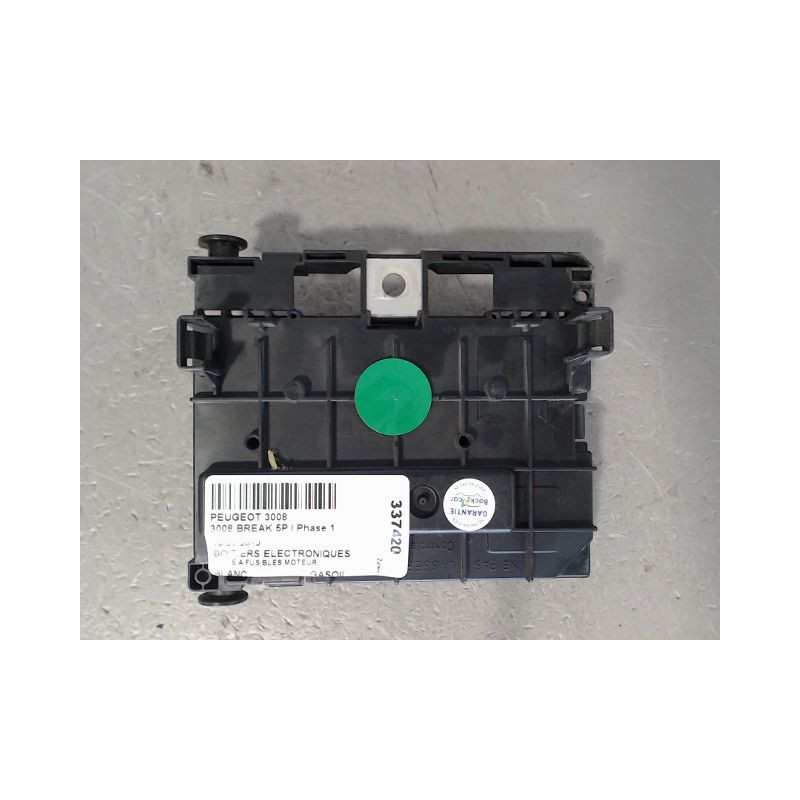 BOITE A FUSIBLES PEUGEOT 3008 BREAK I Phase 1 2009-2013