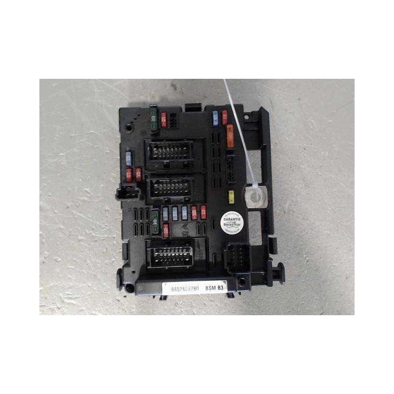 BOITE A FUSIBLES PEUGEOT 206 1998-2009