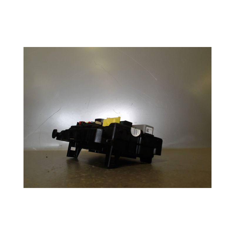 BOITE A FUSIBLES PEUGEOT 207 2006-2013