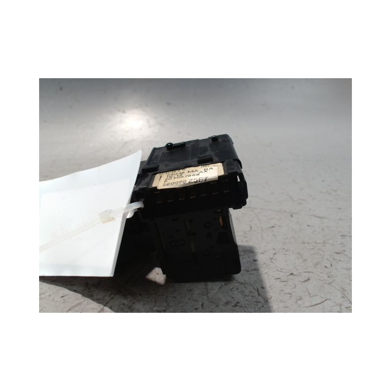 COMMANDE ESSUIE GLACE DACIA LOGAN 4 P 05-08