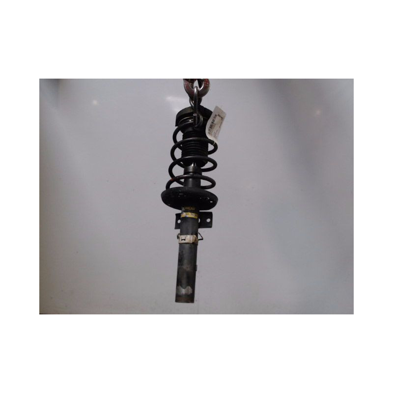 AMORTISSEUR AVANT DROIT VOLKSWAGEN POLO 02-05