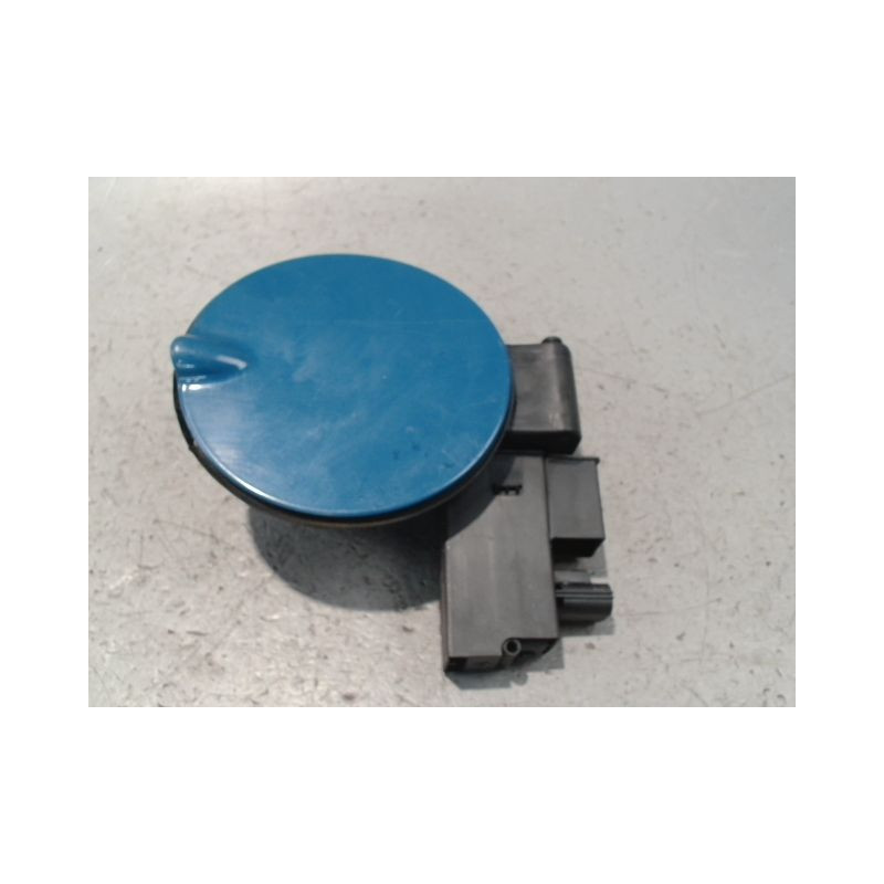 VOLET DE TRAPPE CARBURANT FORD FOCUS BREAK