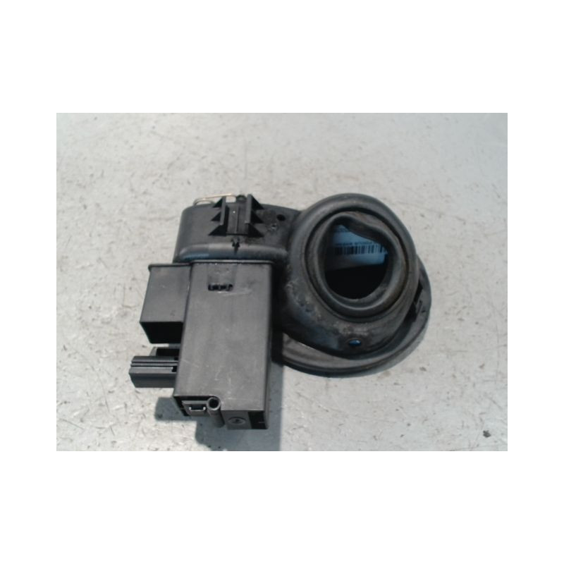 VOLET DE TRAPPE CARBURANT FORD FOCUS BREAK
