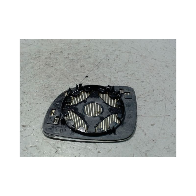 GLACE RETROVISEUR EXT D VOLKSWAGEN PASSAT BREAK 97-2000