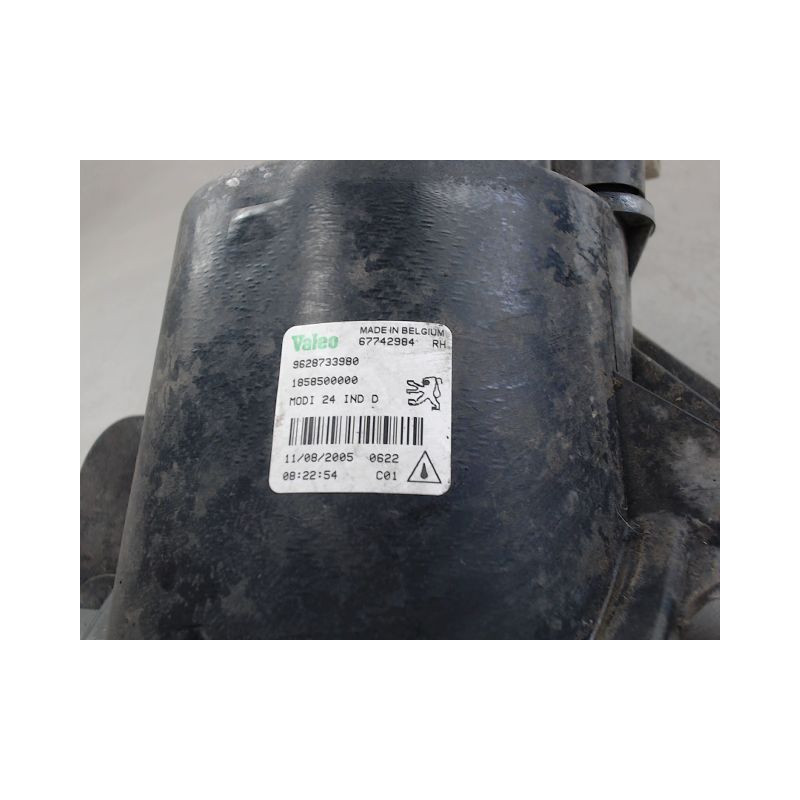 PHARE ANTIBROUILLARD AVANT DROIT PEUGEOT 206