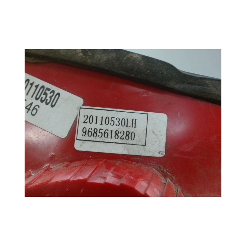FEU ARRIERE GAUCHE  PEUGEOT 206