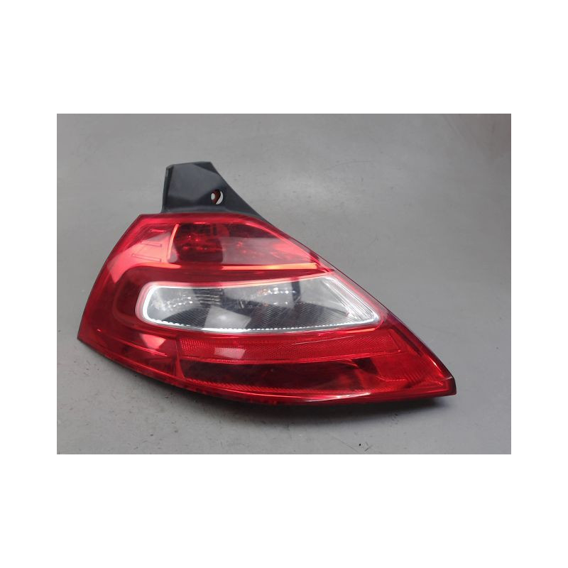 FEU ARRIERE GAUCHE  RENAULT MEGANE
