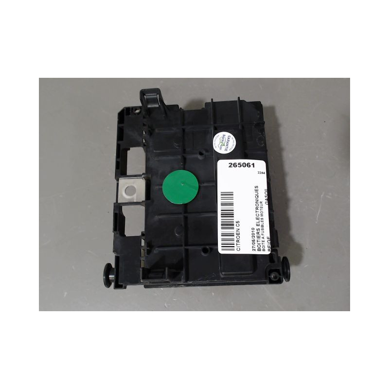 BOITE A FUSIBLES CITROEN C5