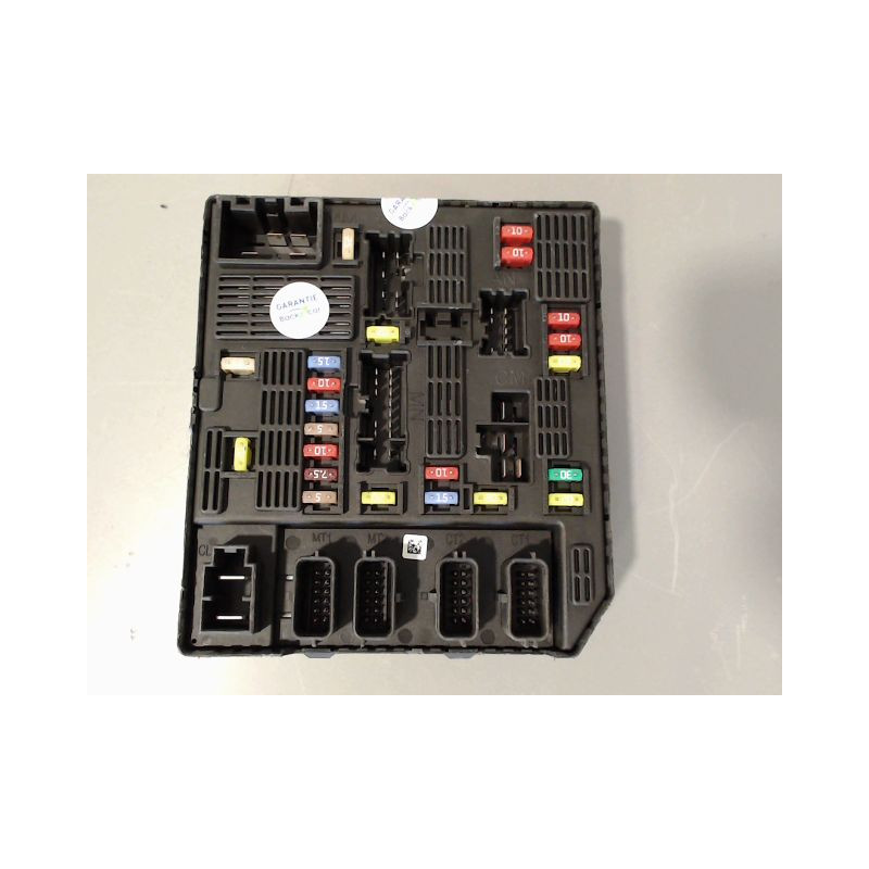 BOITE A FUSIBLES RENAULT SCENIC MONOSP. III Phase 1 2009-2011