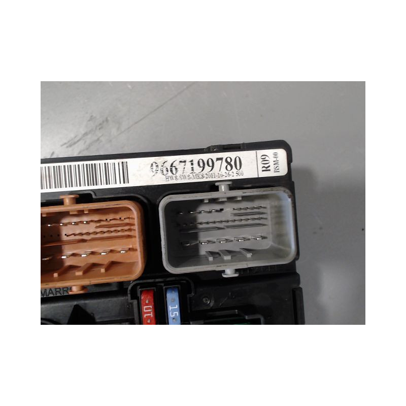 BOITE A FUSIBLES PEUGEOT 207 2011-