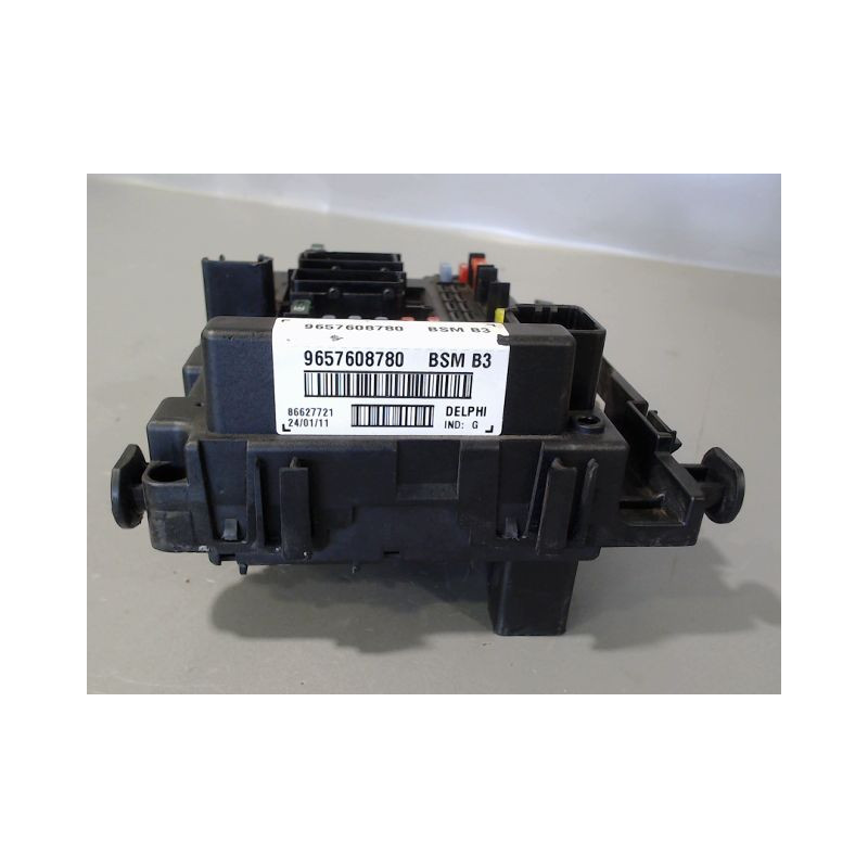BOITE A FUSIBLES PEUGEOT 206+ 2009-