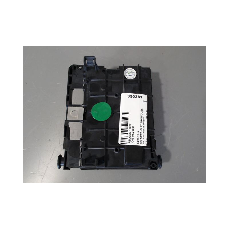 BOITE A FUSIBLES PEUGEOT 3008 2009-
