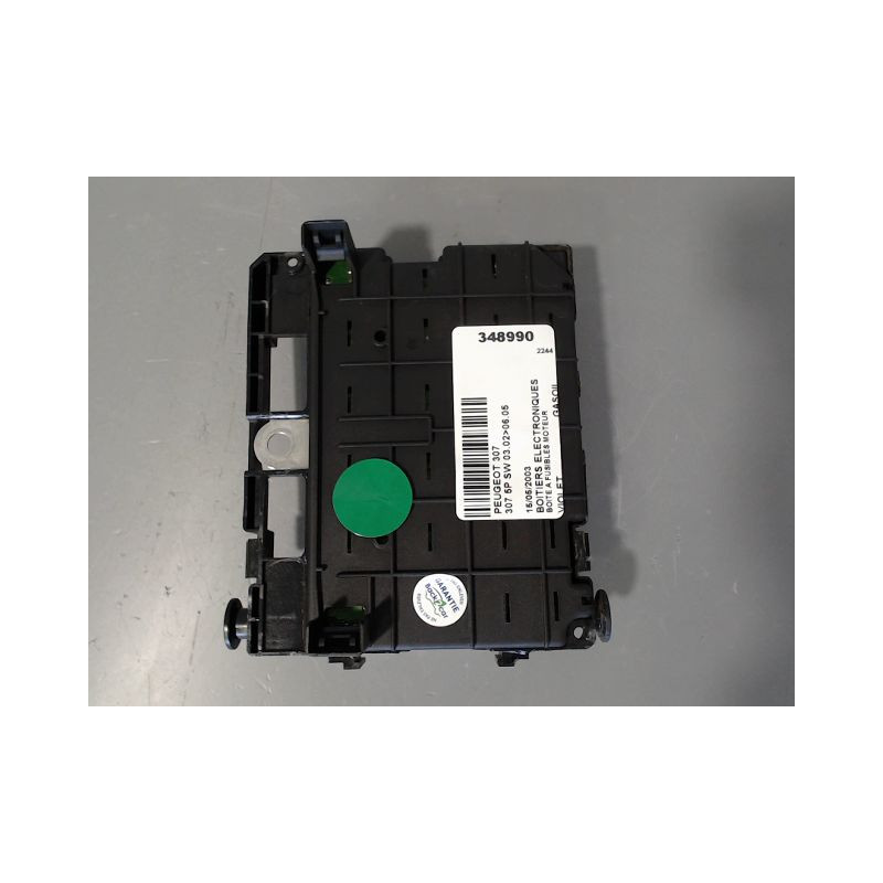 BOITE A FUSIBLES PEUGEOT 307 SW 02-05