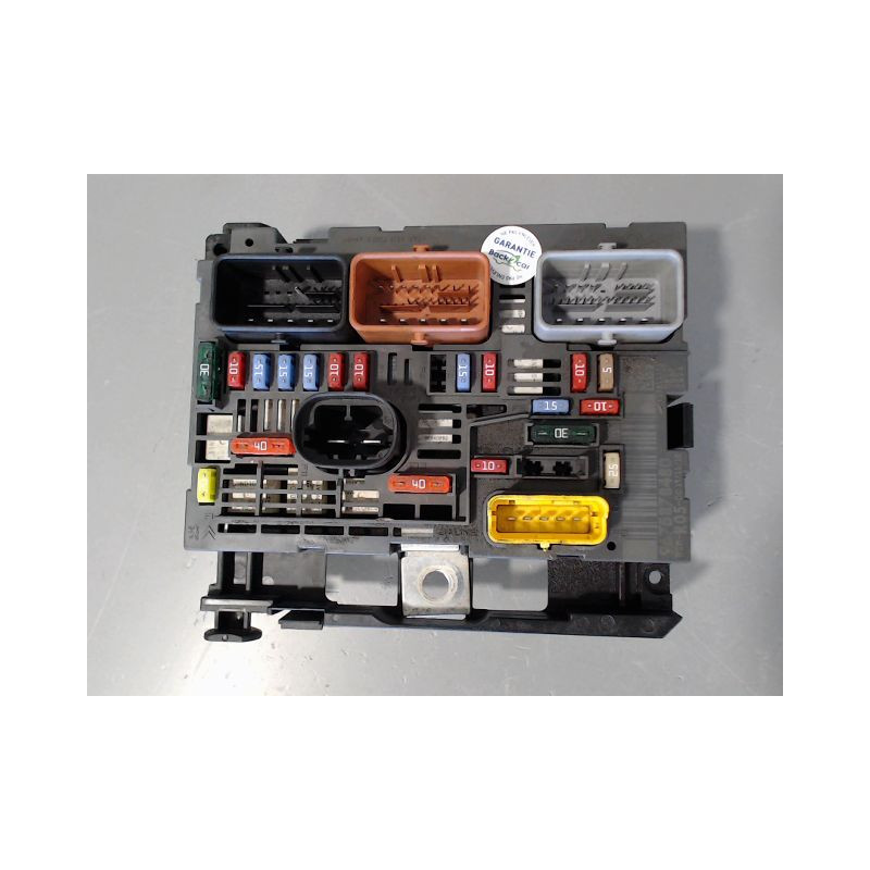 BOITE A FUSIBLES PEUGEOT PARTNER TEPEE 2008-