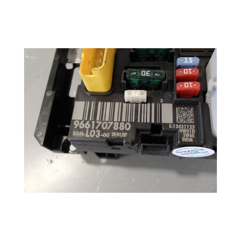 BOITE A FUSIBLES CITROEN C2 2005-