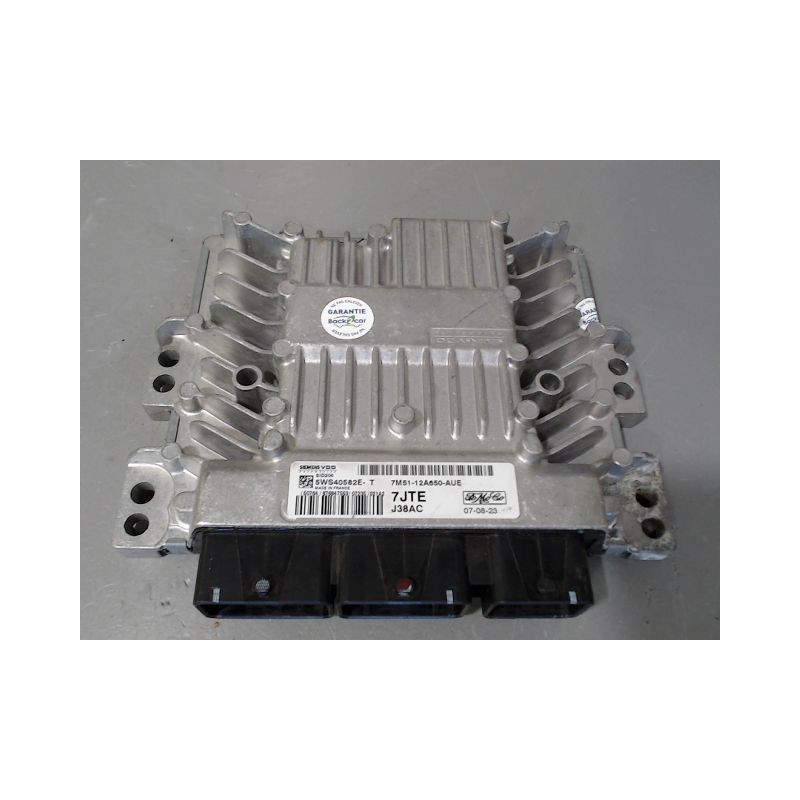 CALCULATEUR MOTEUR FORD FOCUS