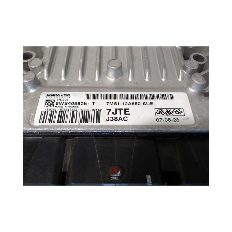 CALCULATEUR MOTEUR FORD FOCUS