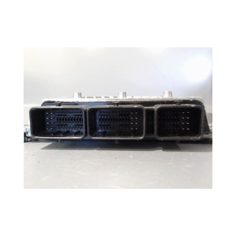 CALCULATEUR MOTEUR FORD FOCUS
