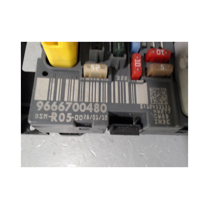 BOITE A FUSIBLES PEUGEOT 308 2007-