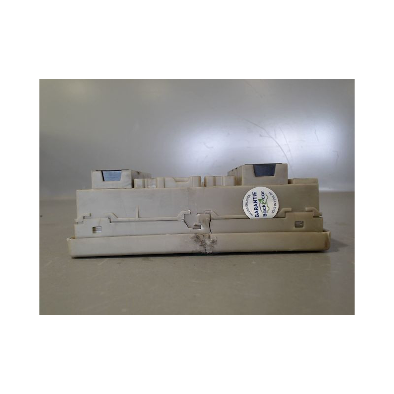 BOITE A FUSIBLES RENAULT CLIO III 2009-