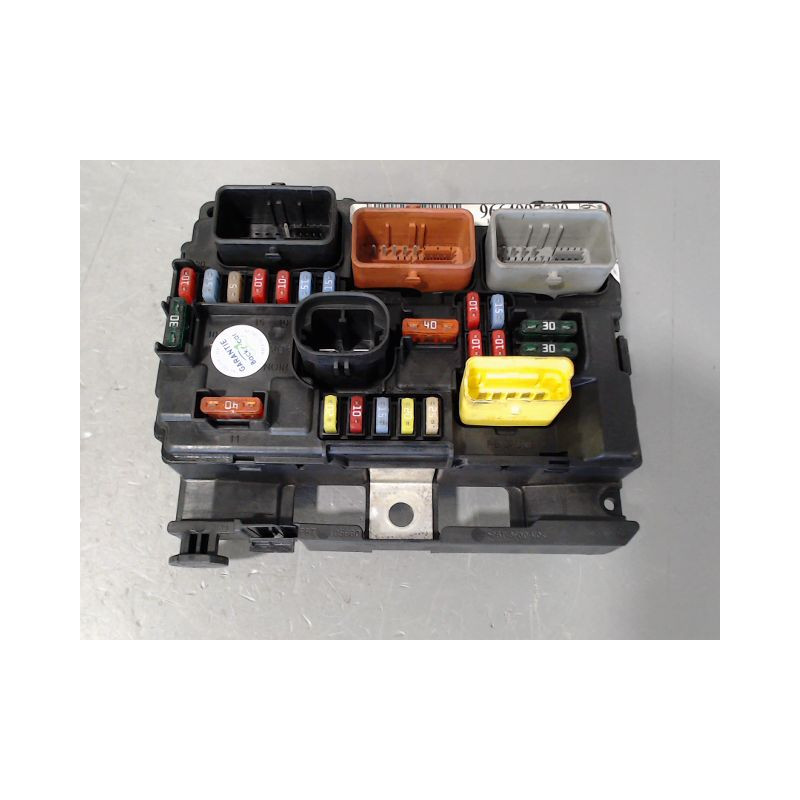 BOITE A FUSIBLES CITROEN C3 PICASSO 2008-