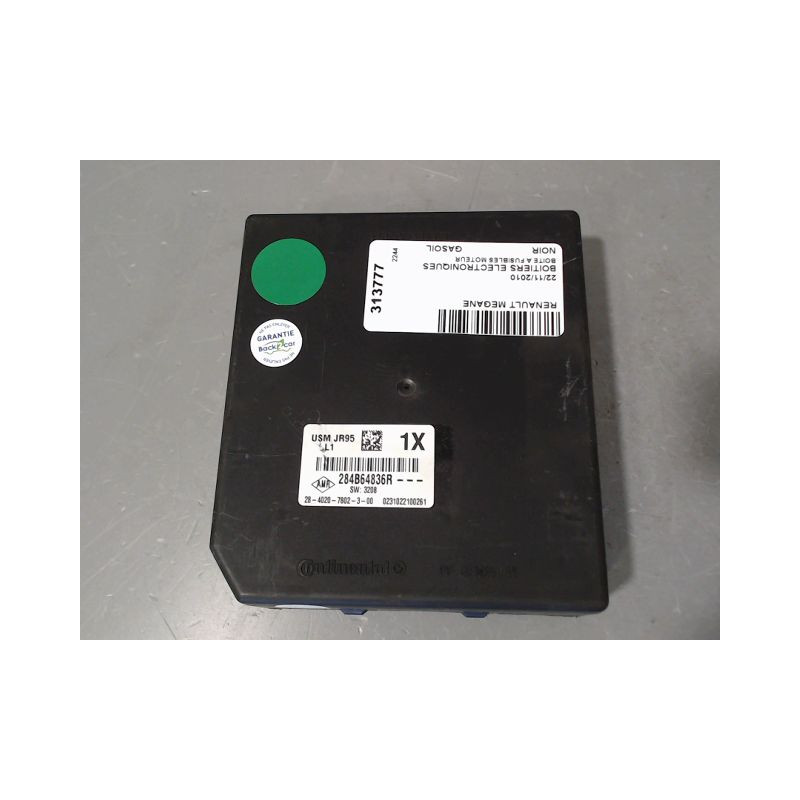 BOITE A FUSIBLES RENAULT MEGANE