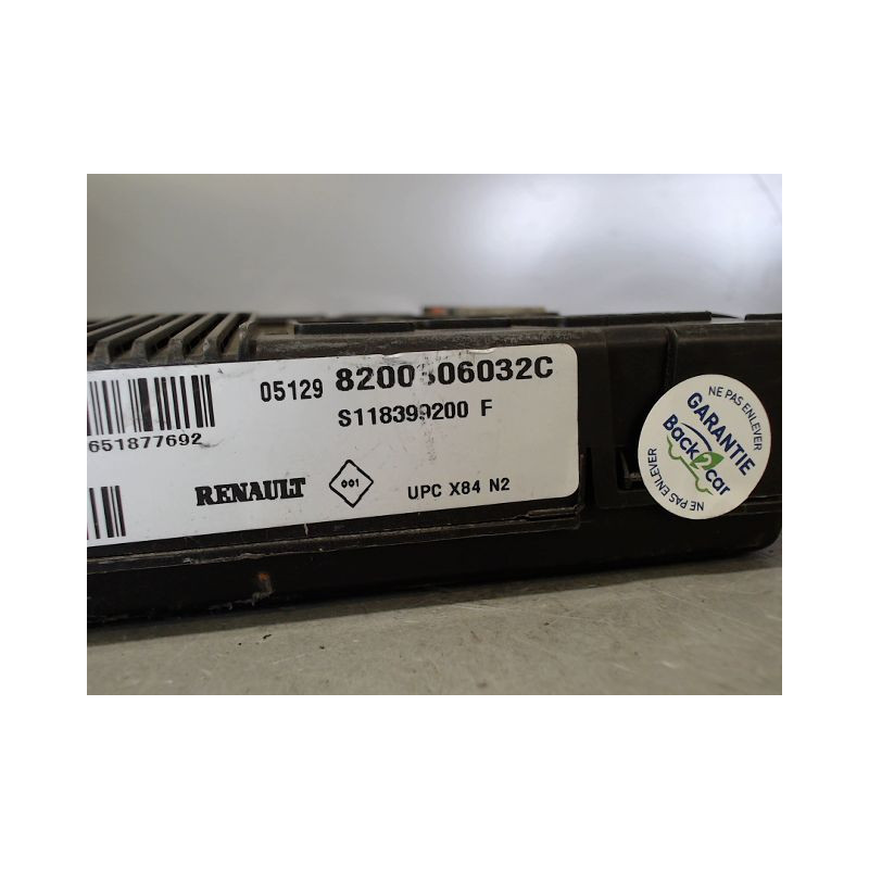 BOITE A FUSIBLES RENAULT SCENIC II PH1 02-06
