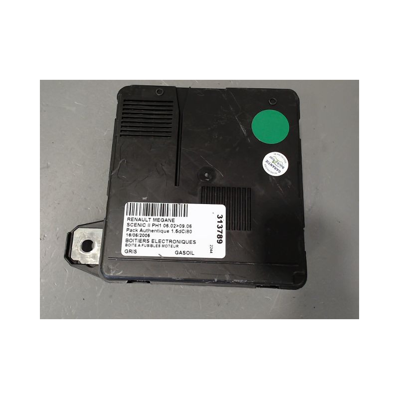 BOITE A FUSIBLES RENAULT SCENIC II PH1 02-06