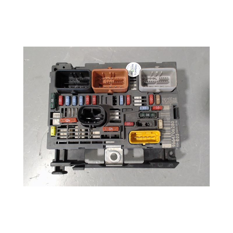 BOITE A FUSIBLES PEUGEOT PARTNER TEPEE 2008-