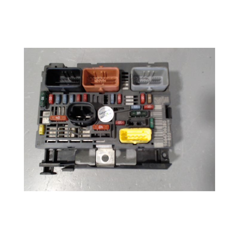 BOITE A FUSIBLES PEUGEOT 308 2007-