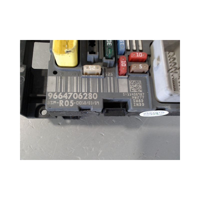 BOITE A FUSIBLES PEUGEOT 308 2007-
