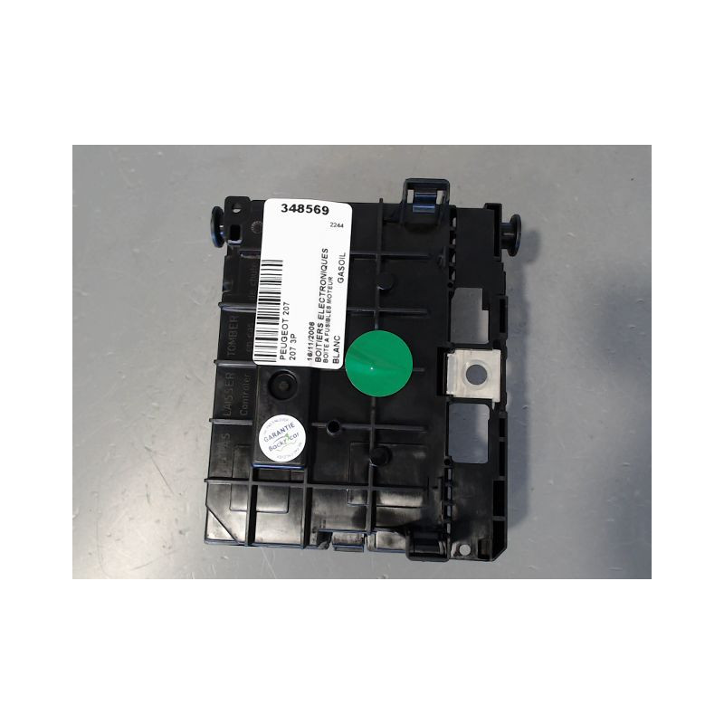 BOITE A FUSIBLES PEUGEOT 207 3P
