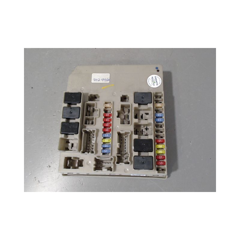 BOITE A FUSIBLES RENAULT CLIO III 2009-