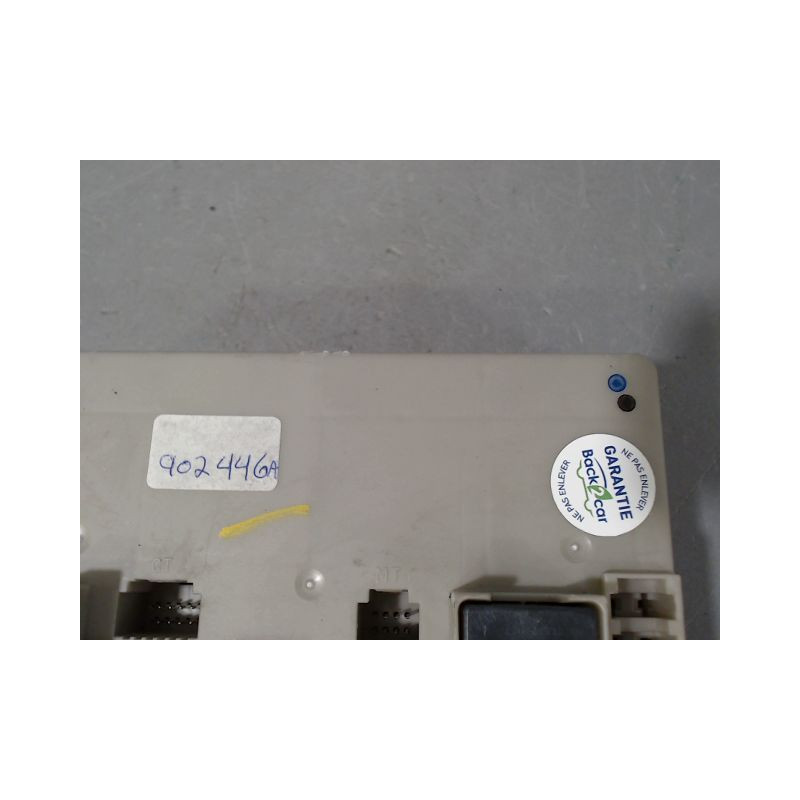 BOITE A FUSIBLES RENAULT CLIO III 2009-