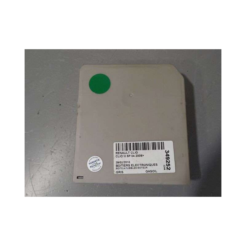 BOITE A FUSIBLES RENAULT CLIO III 2009-