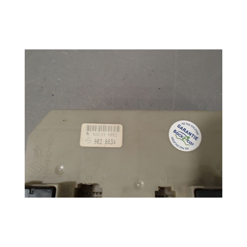 BOITE A FUSIBLES RENAULT CLIO III 2010-