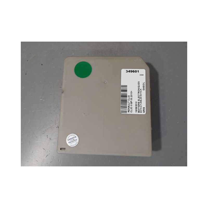BOITE A FUSIBLES RENAULT CLIO III 2010-
