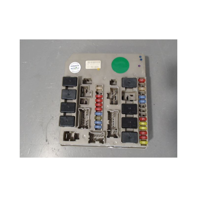 BOITE A FUSIBLES RENAULT CLIO III 2009-