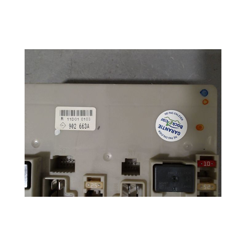 BOITE A FUSIBLES RENAULT CLIO III 2010-